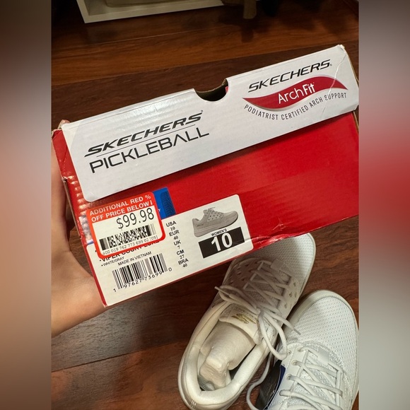 Skechers White and Gold Men's Sneakers - Picture 6 of 6